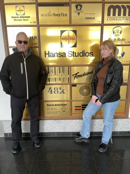 Hollywood 69